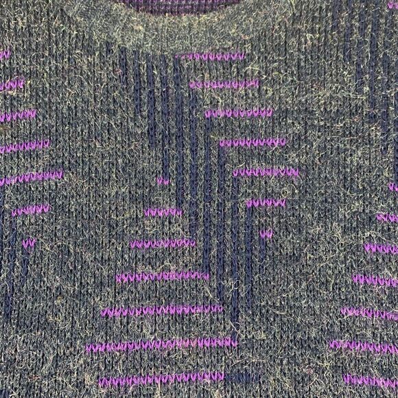 Jean Bernard Paris Knit Sweater Women's 16 Purple Gray Metallic Abstract (0594) - Picture 3 of 10